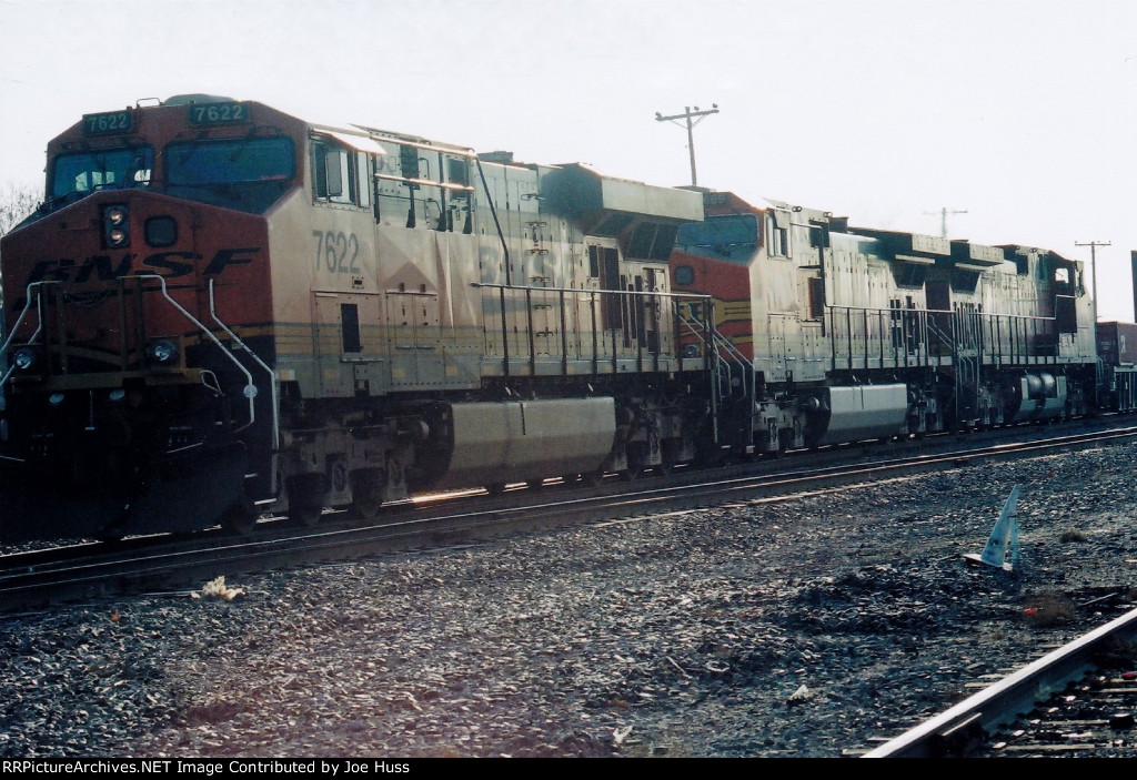 BNSF 7622 West